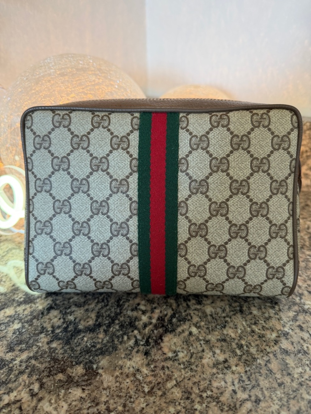 Vintage Gucci Beige GG Supreme Clutch with Green and Red Stripe